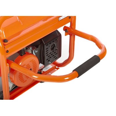 GENERADOR GASOLINA TRIFASICO 7000W / 8.75 KVA - 8.6A